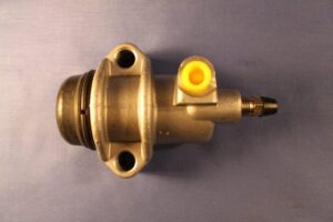 (4) MGB CLUTCH SLAVE CYLINDER GSY106Z