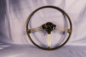 (19) MGB EARLY SPOKED STEERING WHEEL UP TO 1969 AHH9284