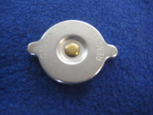 (19) MIDGET 1500 OIL FILLER CAP GZC1400 / GRC126