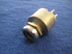MGB & MIDGET DASHBOARD IGNITION SWITCH & KEYS 13H337X