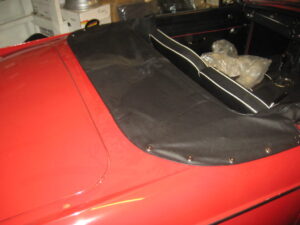 (18) MGB HALF TONNEAU VINYL HOOD COVER BHH1048