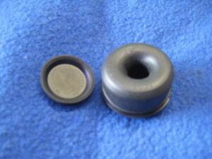 (21) MGB CLUTCH SLAVE CYLINDER SEAL KIT GRK4016Z