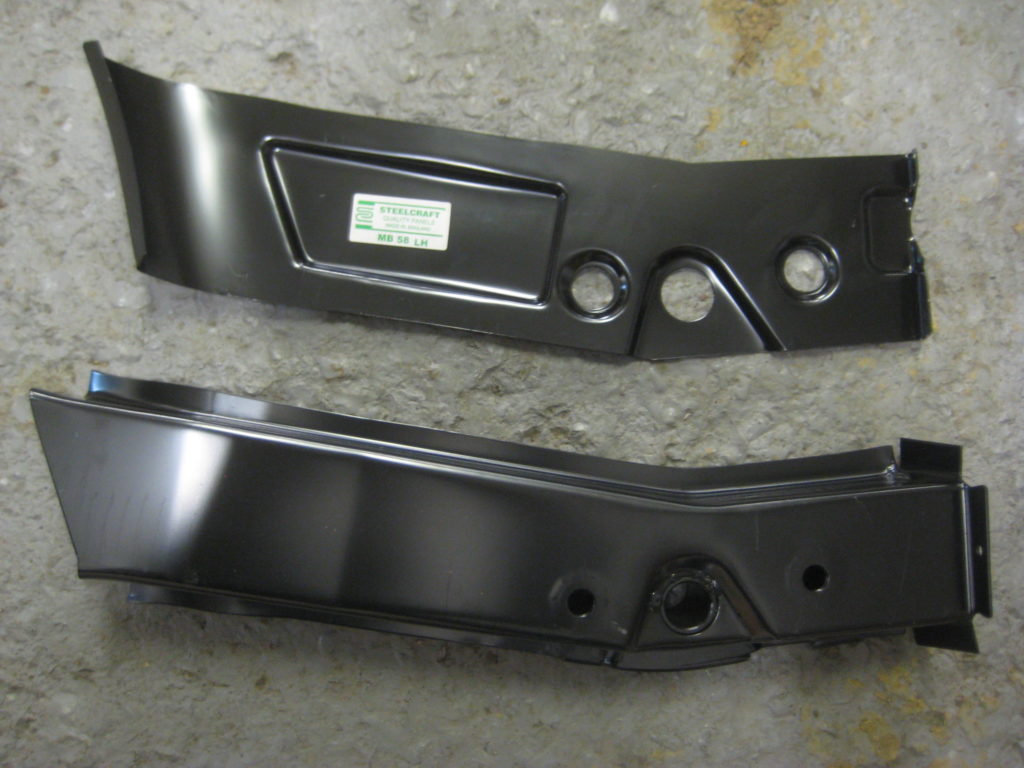 (33) MGB REAR SPRING HANGER AND CLOSING PLATE MB56/8 1962-1974 C/B