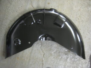 (15) MGB GT INNER INNER WHEEL ARCH HZA2232/3
