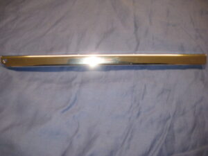 (35) MGB B POST CHROMES 1972 ONWARDS BHH596/7