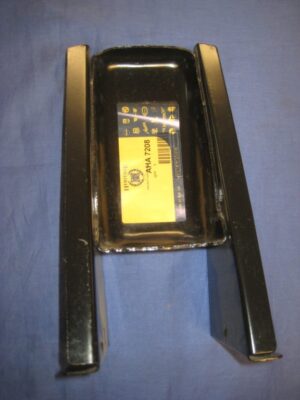 (26) MIDGET SPRING HANGER BOX SECTION AHA7208