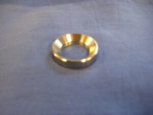 BTB183 MGB FRONT HUB OIL SEAL COLLAR