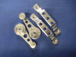 HAND1 MGB & MIDGET 1968 ON ALLOY WINDER HANDLE & DOOR PULL SET WITH HOLES