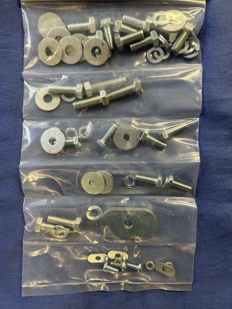 GBK3001 MGB FRONT WING BOLT & WASHER FITTING KIT