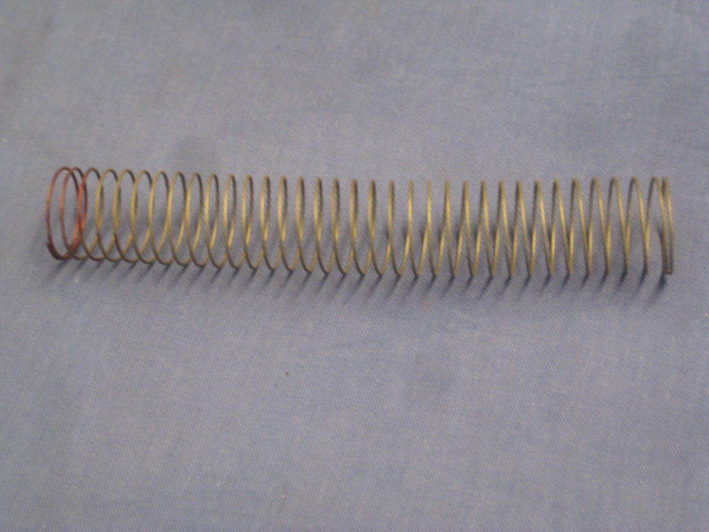 AUC4387 MGB CARB DAMPER PISTON SPRING RED