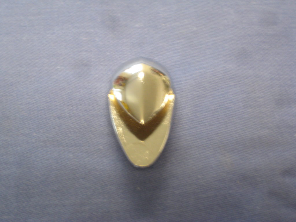 14B1730 ROADSTER HOOD CHROME RETAINER PEARDROP