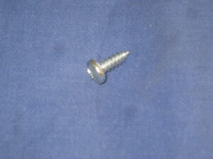 GHF425 SELF TAPPING SCREW 10 X 1/2"