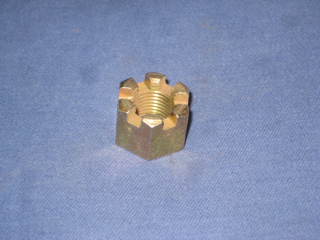 ND608041 MGB BOTTOM LINK CASTLE NUT 1/2"