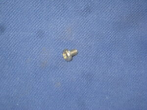 GSC1001S MGB DISTRIBUTOR CONDENSER SCREW 25D & 45D