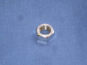 54K1723 MGB GEAR LEVER CHROME NUT 67-76 4 SYNCRO