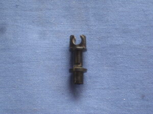 GHF1192 MGB BRAKE PIPE PLASTIC CLIP