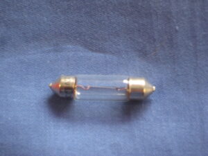 GLB239 MGB & MIDGET CONSOLE / TAILGATE LIGHT BULB 5W 12V