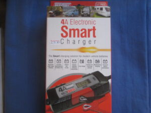 MP7423  4A ELECTRONIC SMART BATTERY CHARGER