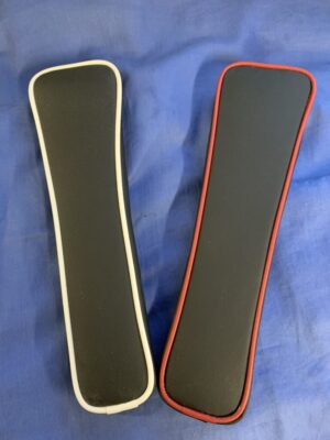 MGB CONSOLE ARMREST LEATHER BLACK WITH COLOUR PIPING X3A2915L W/M
