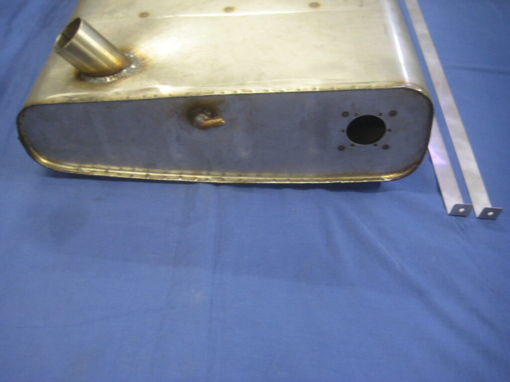 ARH176 & AHH6253 MGB S/S STRAP TYPE PETROL TANK INC STRAPS - Image 2