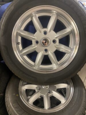 MGB SET OF 4 15" X 5.5J SILVER WITH POLISH RIM ALLOY WHEELS & BUDGET TYRES 15ASPBU