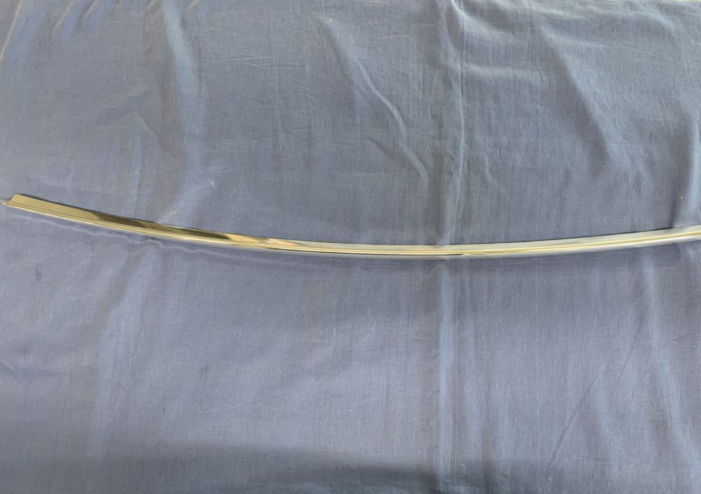 AHH9888 MGB RECESSED GRILL BONNET CHROME MOULDING