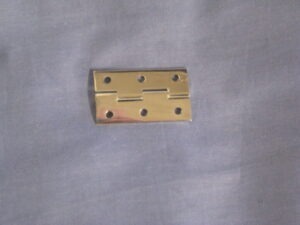 X3A2915H MGB CONSOLE ARMREST HINGE